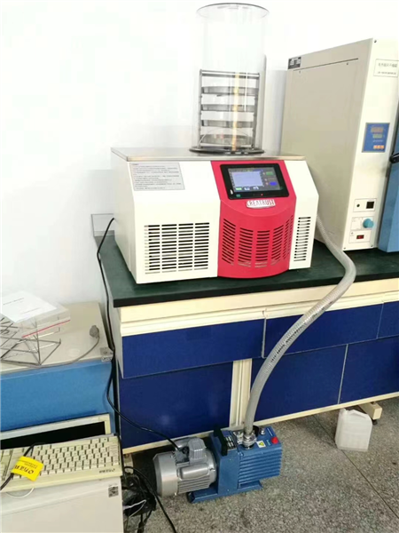 实验室台式冷冻干燥机的清洁与消毒